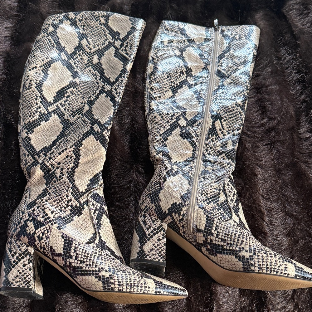 Marc Fisher Black and Cream Snakeskin Heeled Boots size 8.5